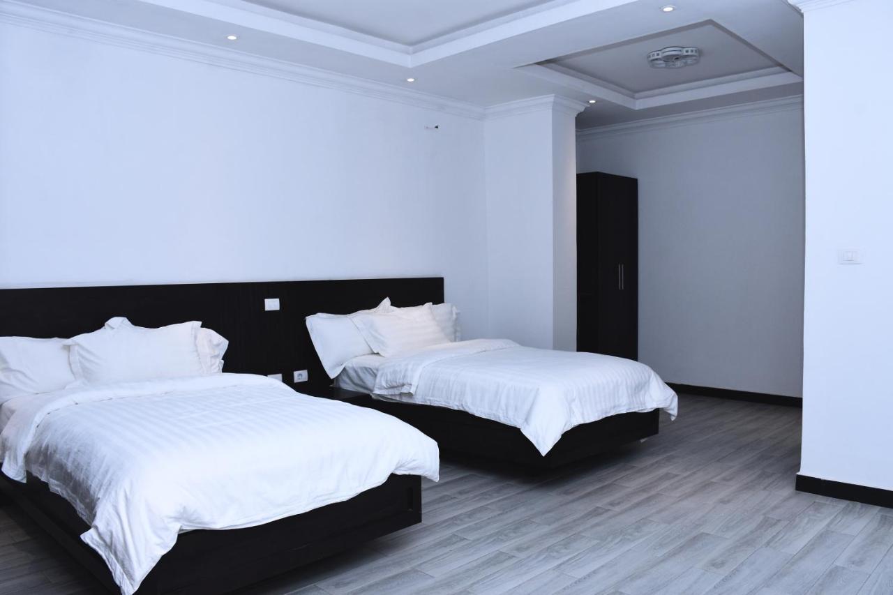 Yellow Apple Hotel Адис Абеба Екстериор снимка